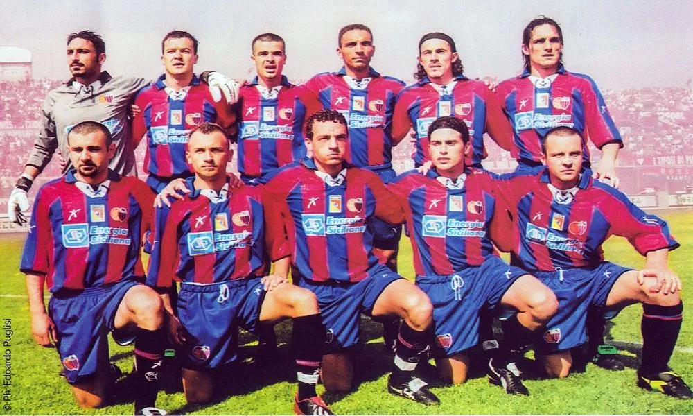 Una formazione del Calcio Catania nella stagione 2001/02 in Serie C1