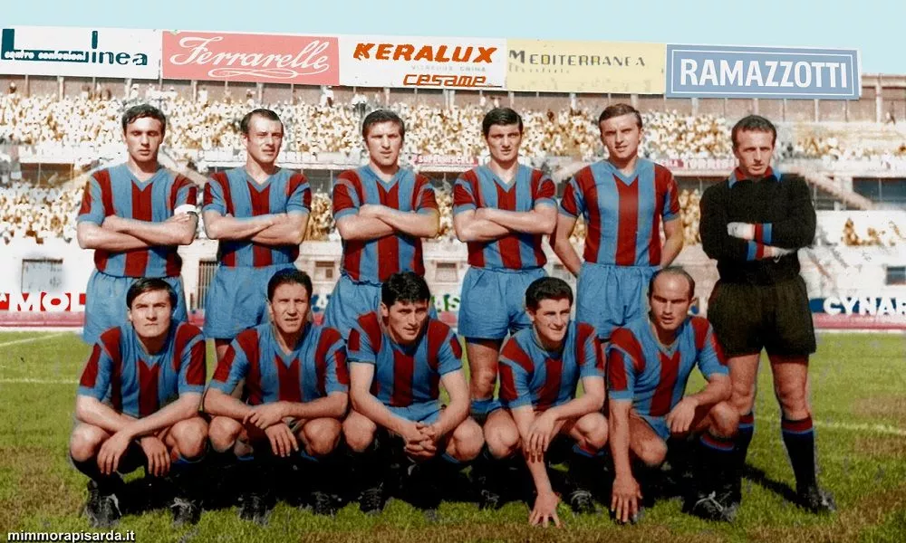 Una formazione del Calcio Catania nella stagione 1967/68 in Serie B
