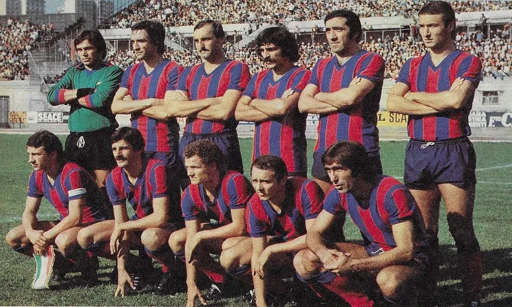 Una formazione del Calcio Catania nella stagione 1976/77 in Serie B