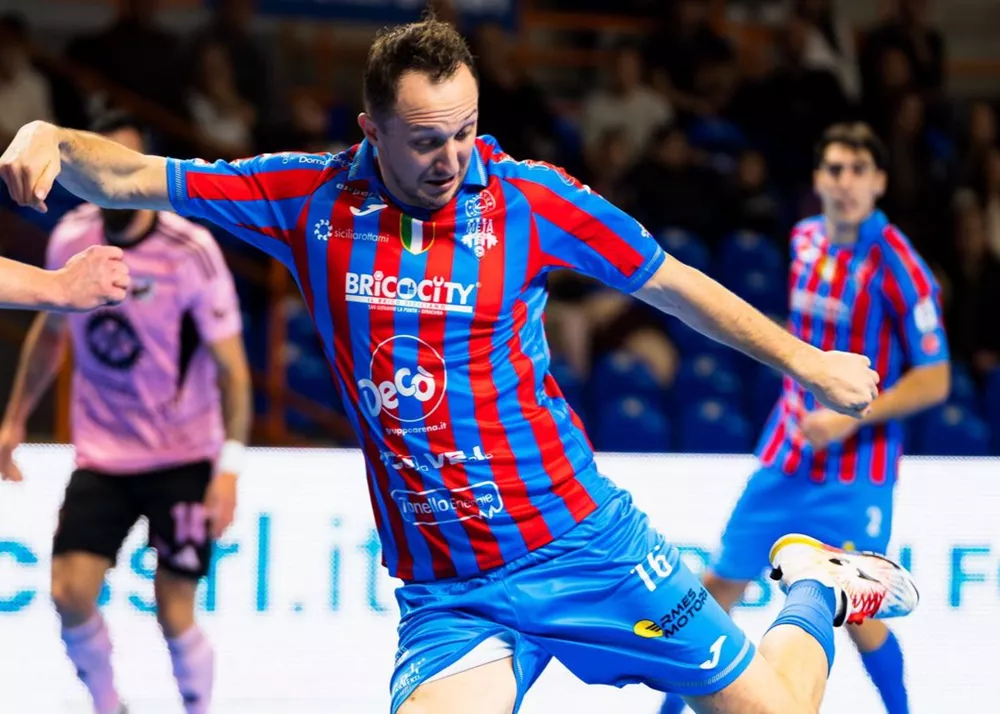 una fase di gioco del match tra meta catania e active network