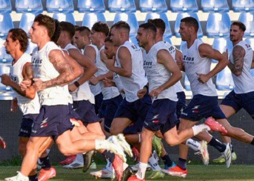 il crotone calcio durante una fase degli allenamenti