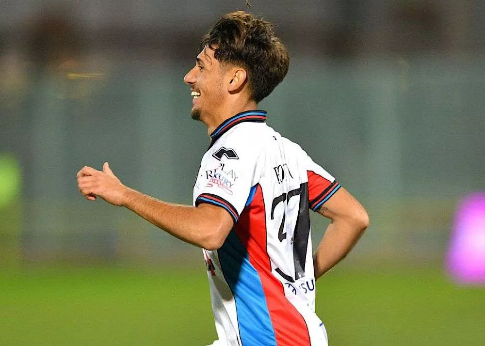 il giovane calciatore del catania Carmelo Forti in gol