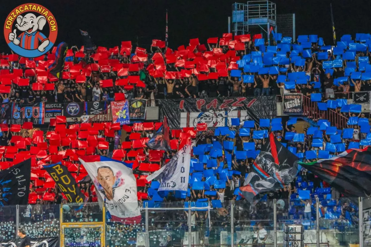 la curva sud del Massimino prima della partita catania-monopoli 4-0