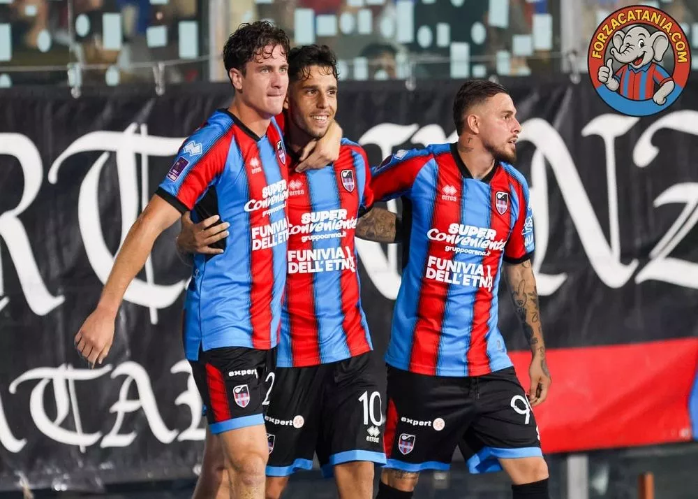 i festeggiamenti dopo l'ennesimo gol nella sfida contro il monopoli