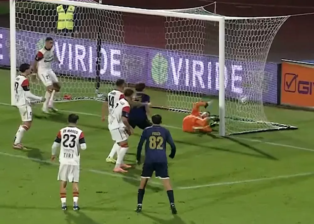 l'autorete di alastra nella gara di c cavese-potenza 3-0