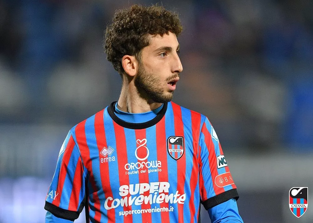 marco chiarella con la maglia del catania in serie c