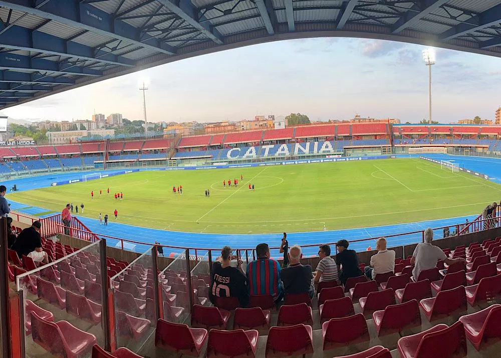 Lo stadio Angelo Massimino a poche ore dall'inizio del match amichevole tra Catania e Valletta