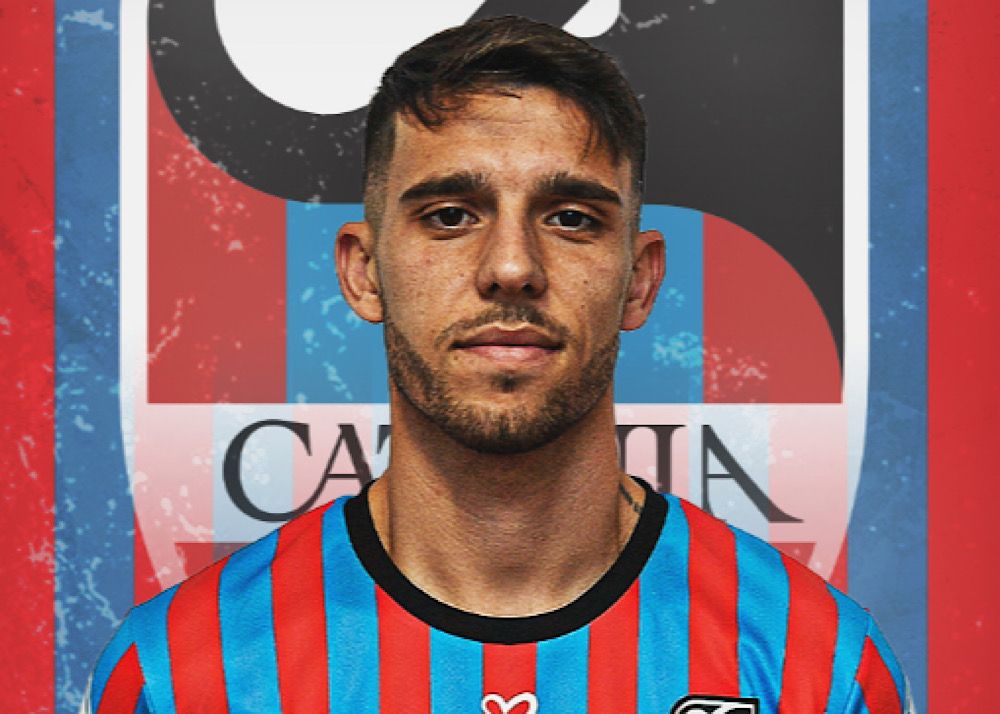 Emanuele Cicerelli con maglia del Catania nella stagione 23/24