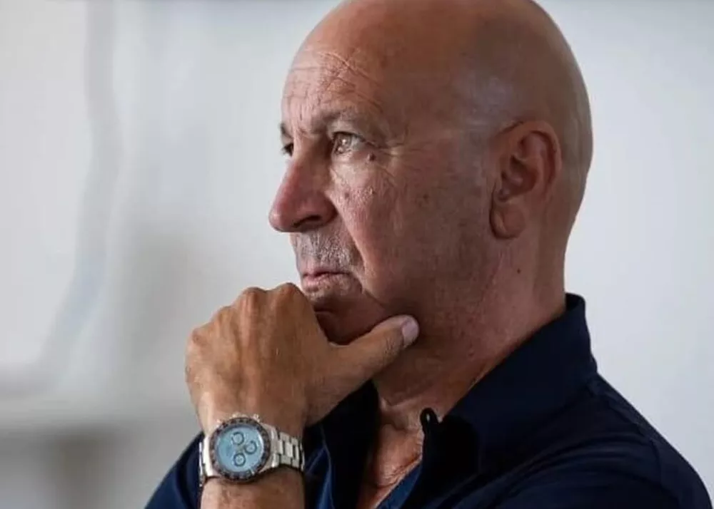 il dirigente del casarano fulvio navone carica l'ambiente