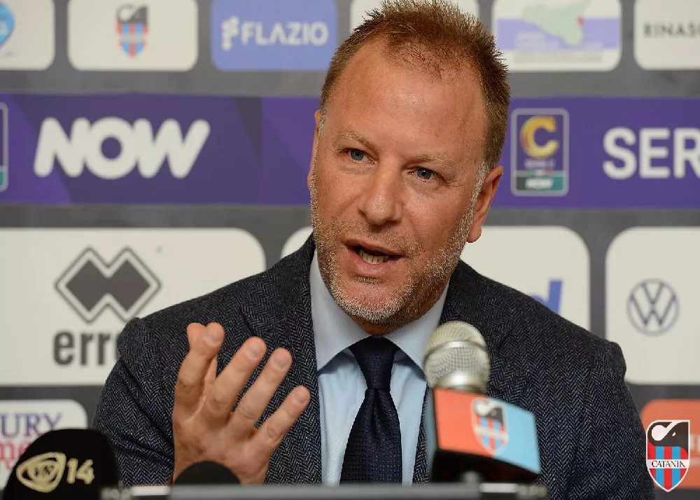 il vice presidente del catania vincenzo grella in conferenza stampa