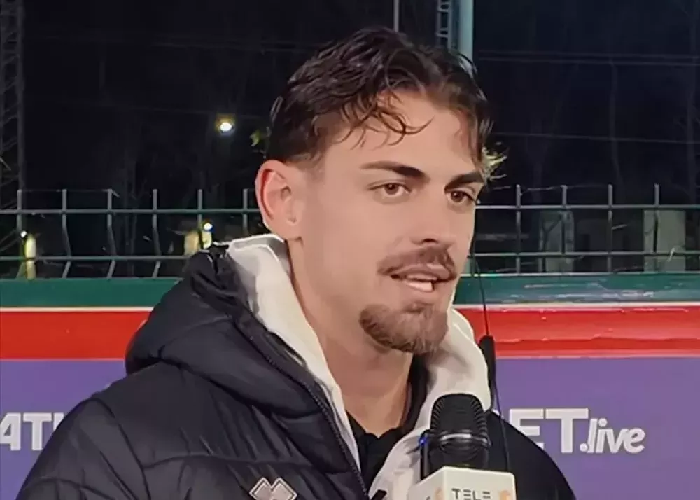 il difensore del catania andrea allegretto nel post gara di picern