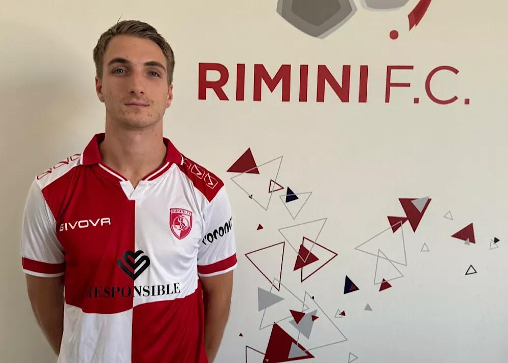 Il difensore gianluca longobardi alla presentazione al rimini