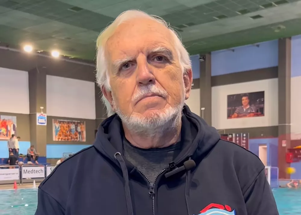 il direttore sportivo della nuoto catania pippo leonardi