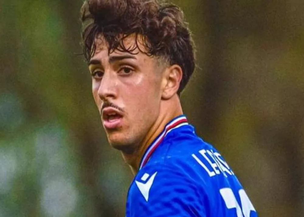 simone leonardi con la maglia della sampdoria in serie b