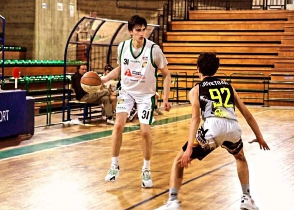 il centro georgiano dell'alfa basket catania Luka Barbakadze