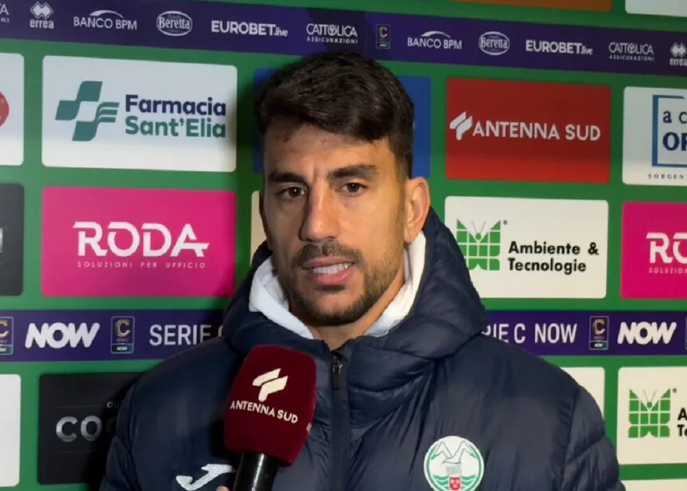 mirko miceli intervistato con la maglia del monopoli