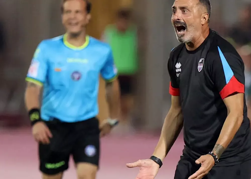 l'allenatore in seconda del catania michele napoli