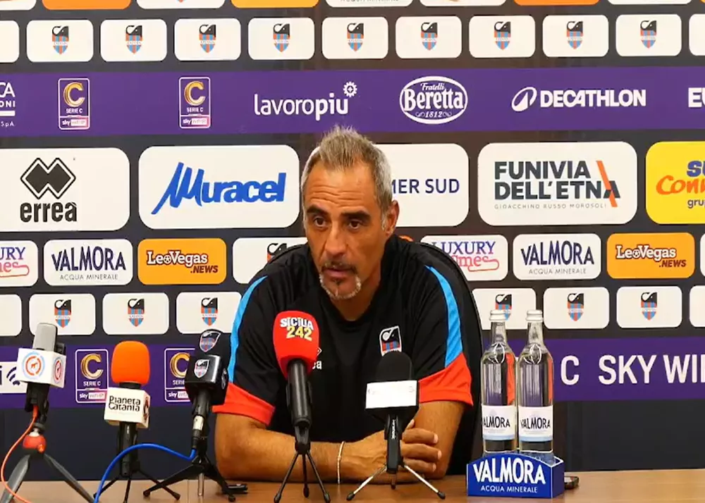 mimmo toscano tecnico del catania in conferenza stampa prima del match contro il crotone