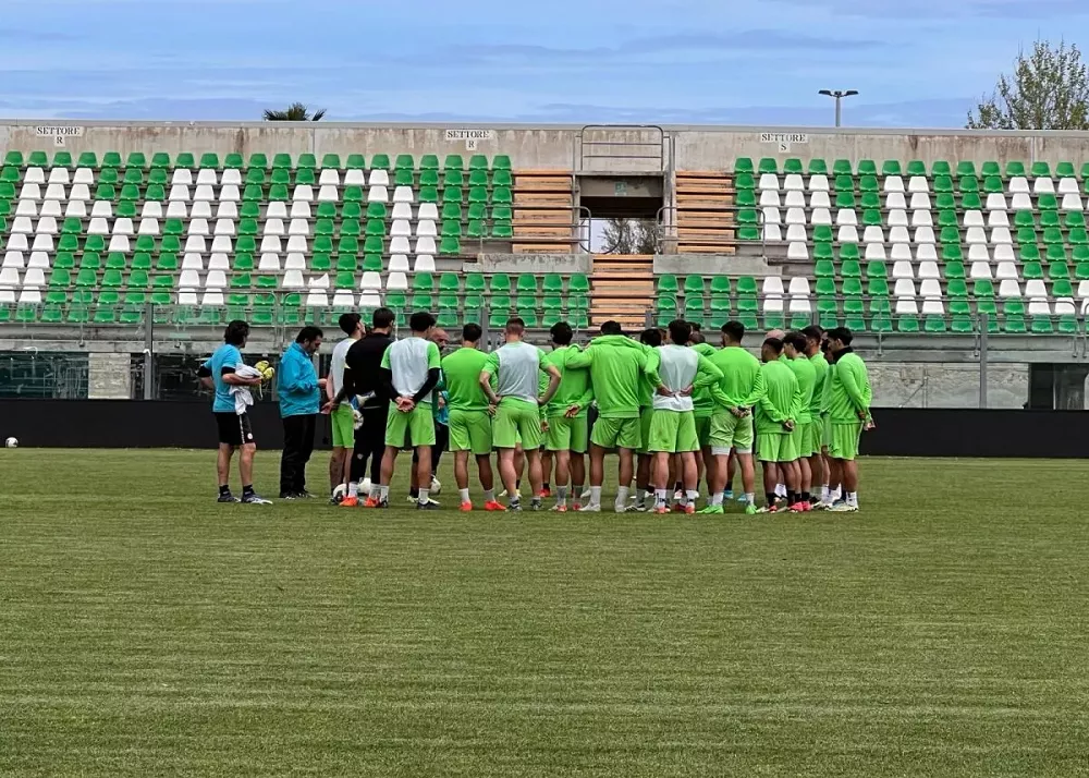 I giocatori del monopoli a centrocampo per i convocati di Catania