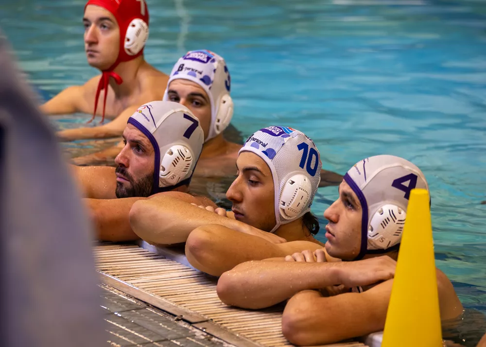 i ragazzi della nuoto catania nella vasca dello scuderi