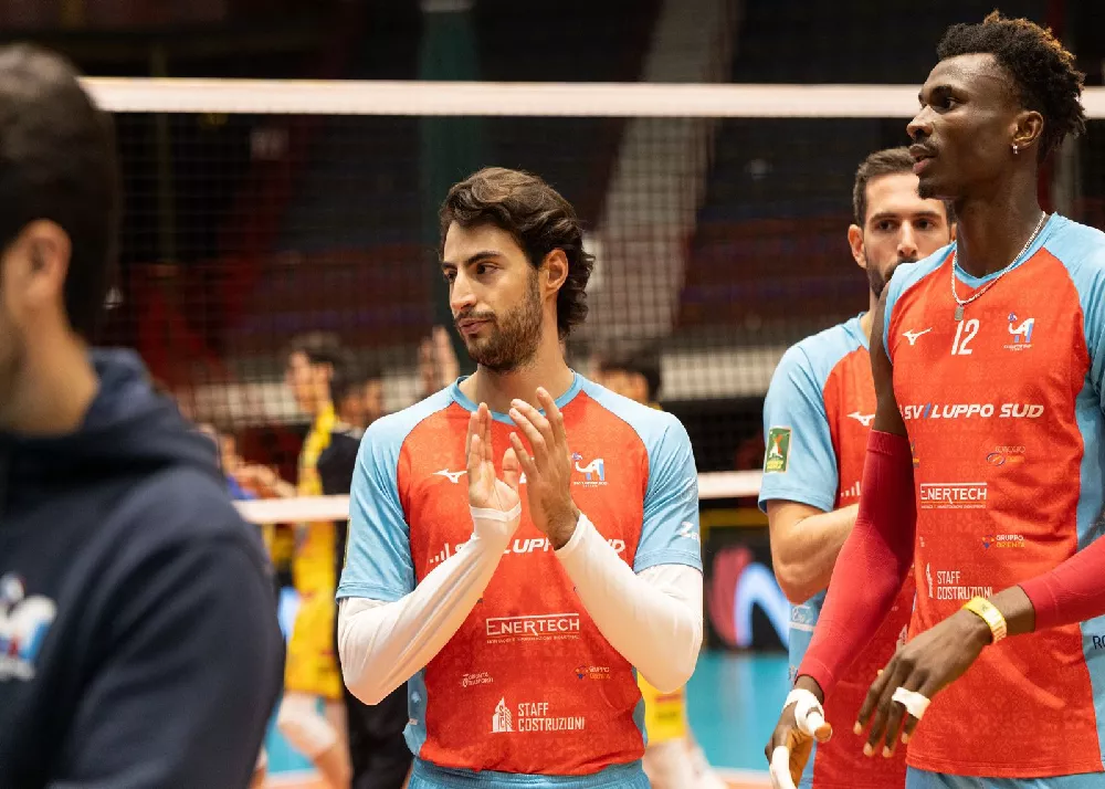 lo schiacciatore della sviluppo sud catania Raul Parolari