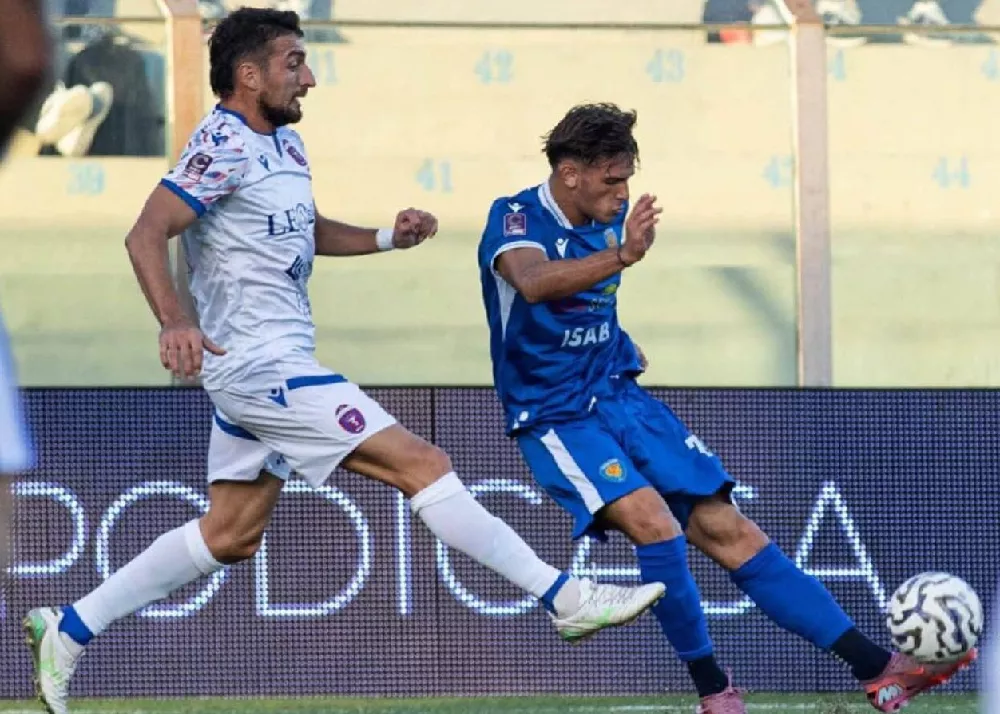 una fase di gioco del match tra siracusa e casarano