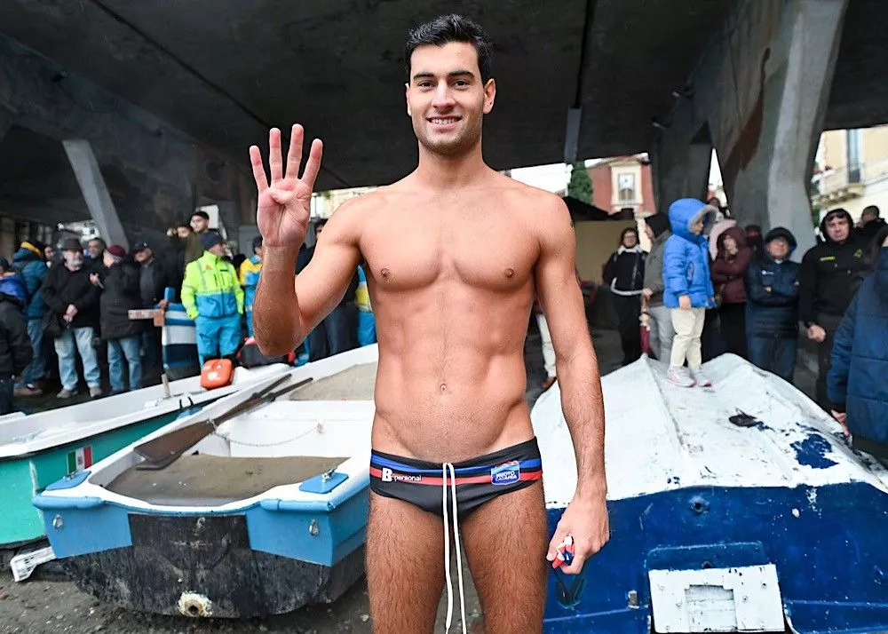 Riccardo Torrisi della Nuoto Catania si aggiudica per la quarta volta la San Silvestro a Mare
